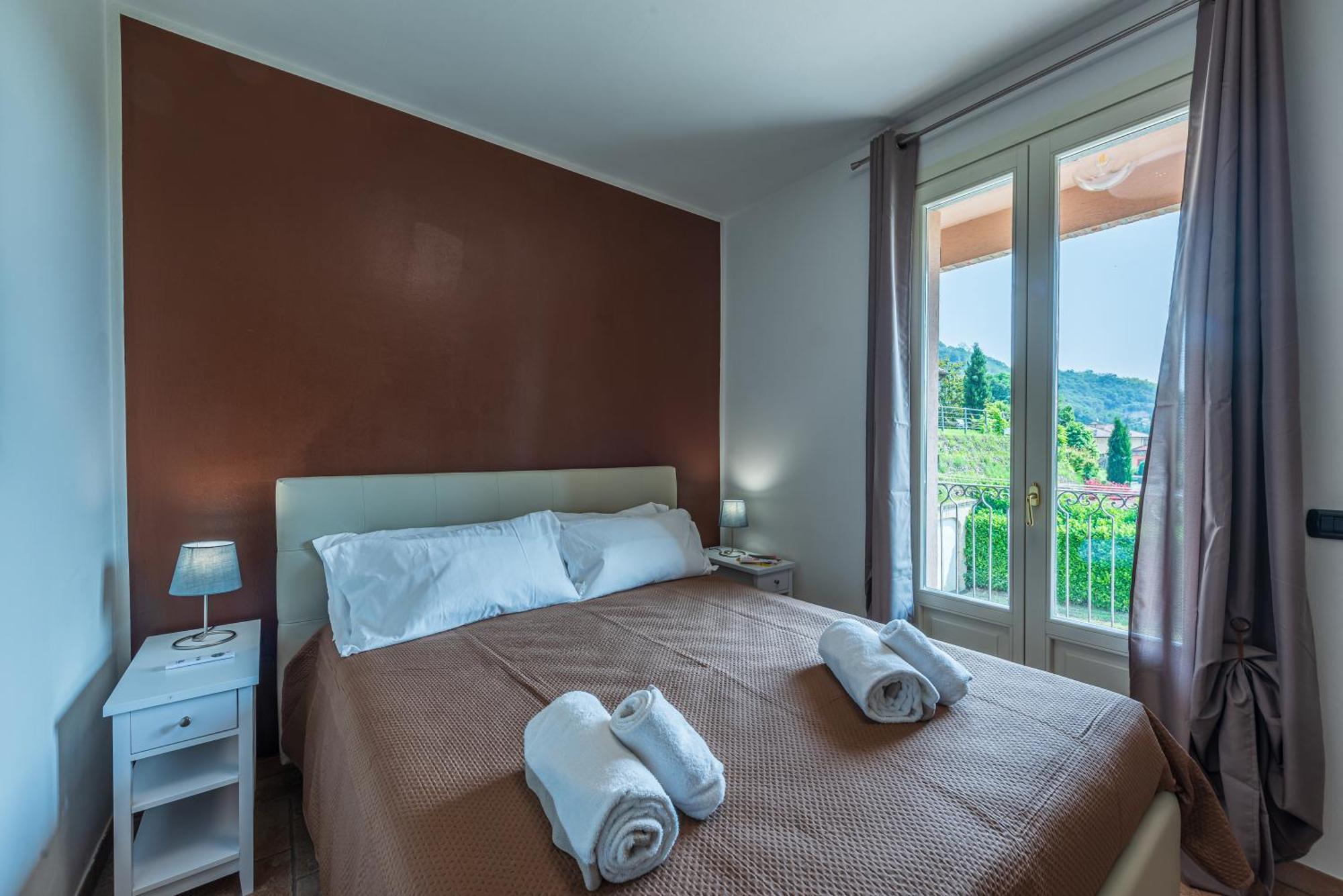 Villa Cornelia , Entire Villa With Private Pool Corneliano d'Alba Εξωτερικό φωτογραφία