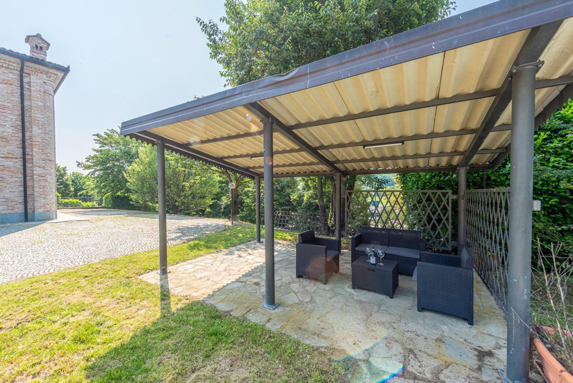 Villa Cornelia , Entire Villa With Private Pool Corneliano d'Alba Εξωτερικό φωτογραφία